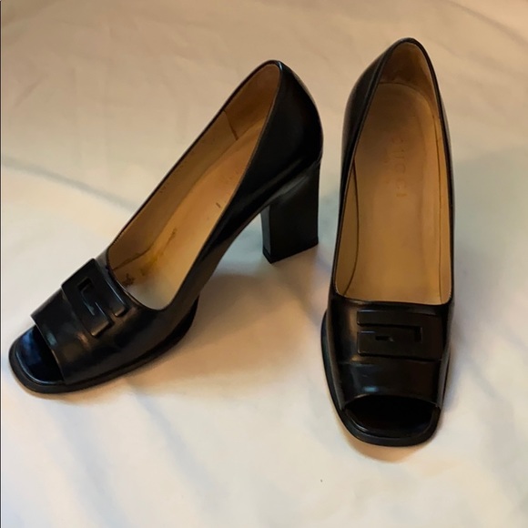 Gucci Heels - Picture 2 of 9